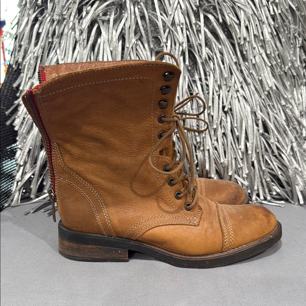 Steve Madden Brown Lace-Up Leather Boots